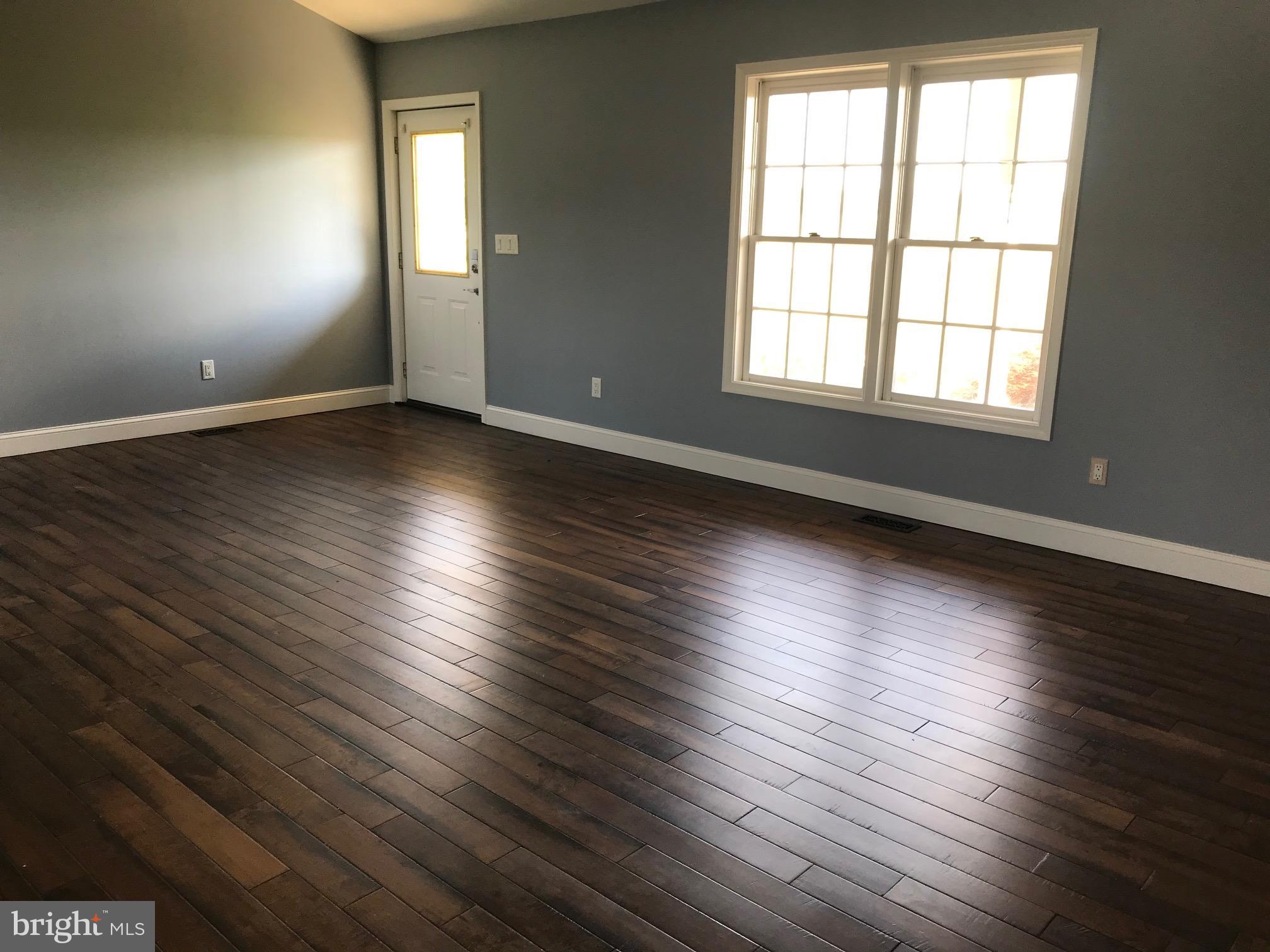 341 Ruthsburg Road Centreville, MD 21617 - Photo 9 of 28 Living Room