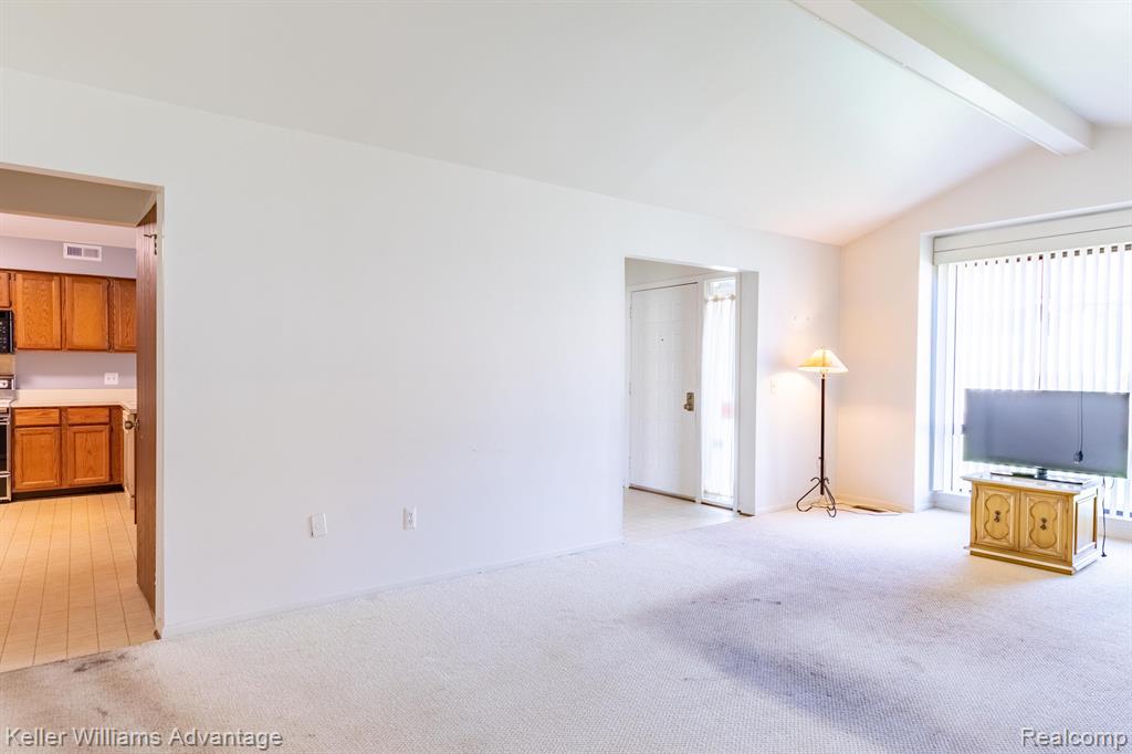 27730 Evergreen Road Lathrup Village, MI 48076 - Photo 7 of 31