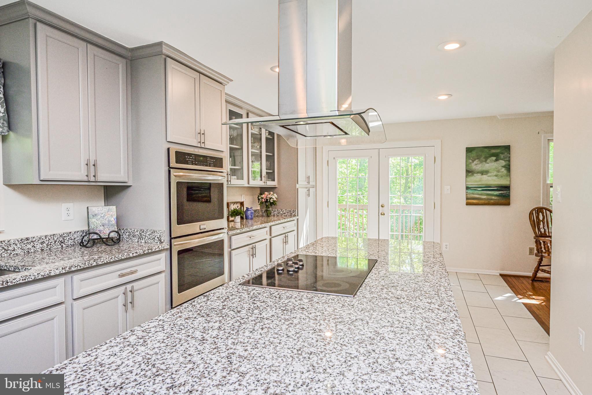 11730 Quay Road Oakton, VA 22124 - Photo 12 of 58 BEAUTIFUL FROM EVERY ANGLE