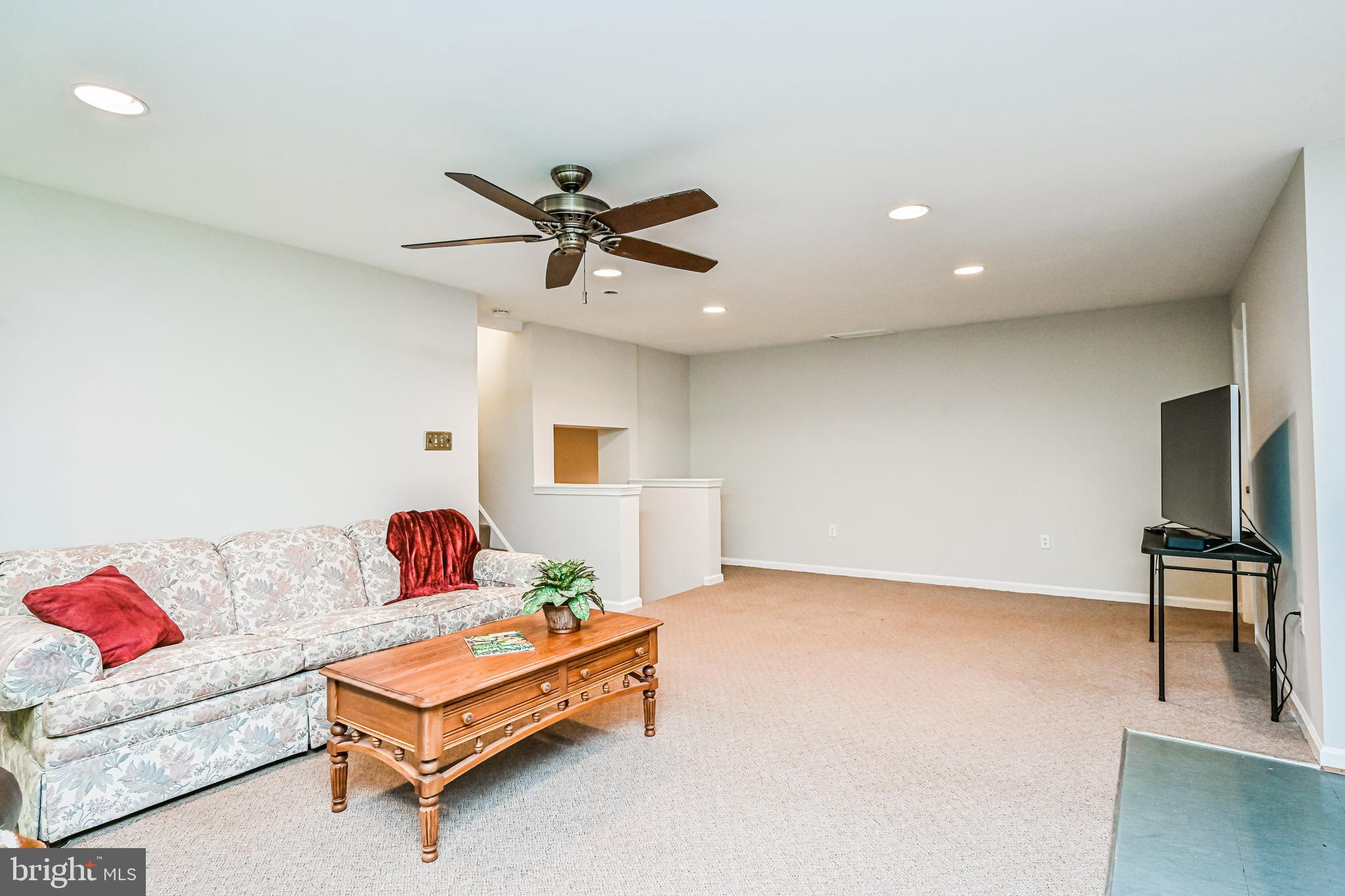 11730 Quay Road Oakton, VA 22124 - Photo 40 of 58 Gallery Image 40