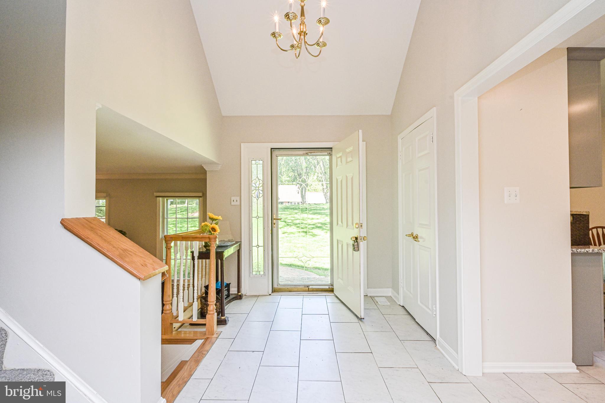 11730 Quay Road Oakton, VA 22124 - Photo 5 of 58 OPEN FOYER WILL IMPRESS YOU
