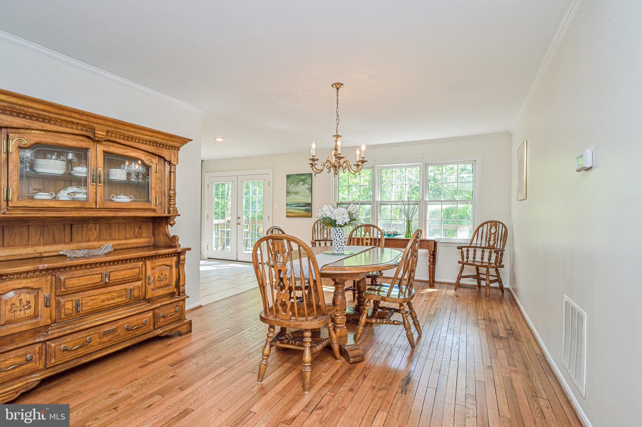 11730 Quay Road Oakton, VA 22124 - Photo 7 of 58 HUGE PRIVATE DINING ROOM WITH GLEAMING HARDWOOD FL