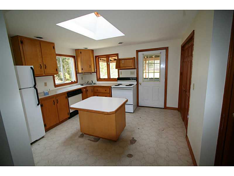 161 Hornbine Road Rehoboth, MA 02769 - Photo 14 of 20 Kitchen.