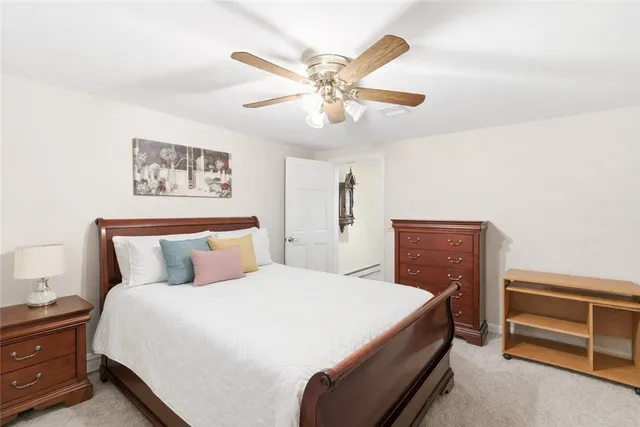 $825,000 | 113 Log Road, North Smithfield, RI 02830