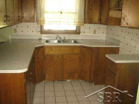 3085 South Airport Road Bridgeport, MI 48722 - Photo 4 of 6 20035110-3.JPG
