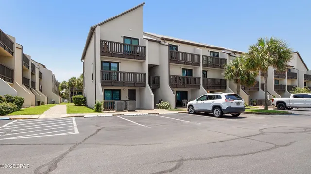 $334,500 | 5717 Thomas Drive, Unit C126, Panama City, FL 32408