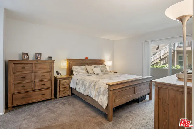 $589,000 | 3867 Thorncroft Lane, Unit B, Inglewood, CA 90305