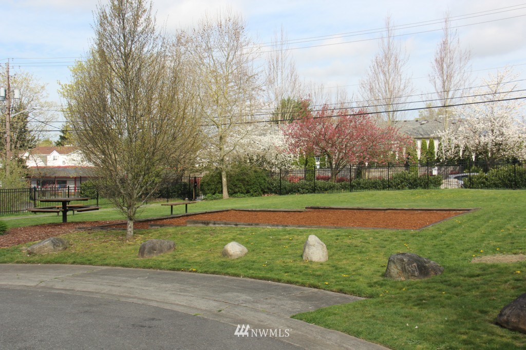 17919 110th Place Southeast Renton, WA 98055 - Photo 24 of 25