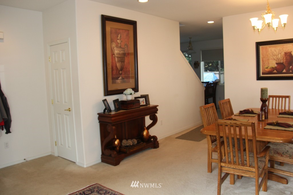 17919 110th Place Southeast Renton, WA 98055 - Photo 4 of 25