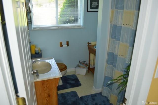 11432 Grafton Road Carleton, MI 48117 - Photo 23 of 33 DSC_0074.jpg