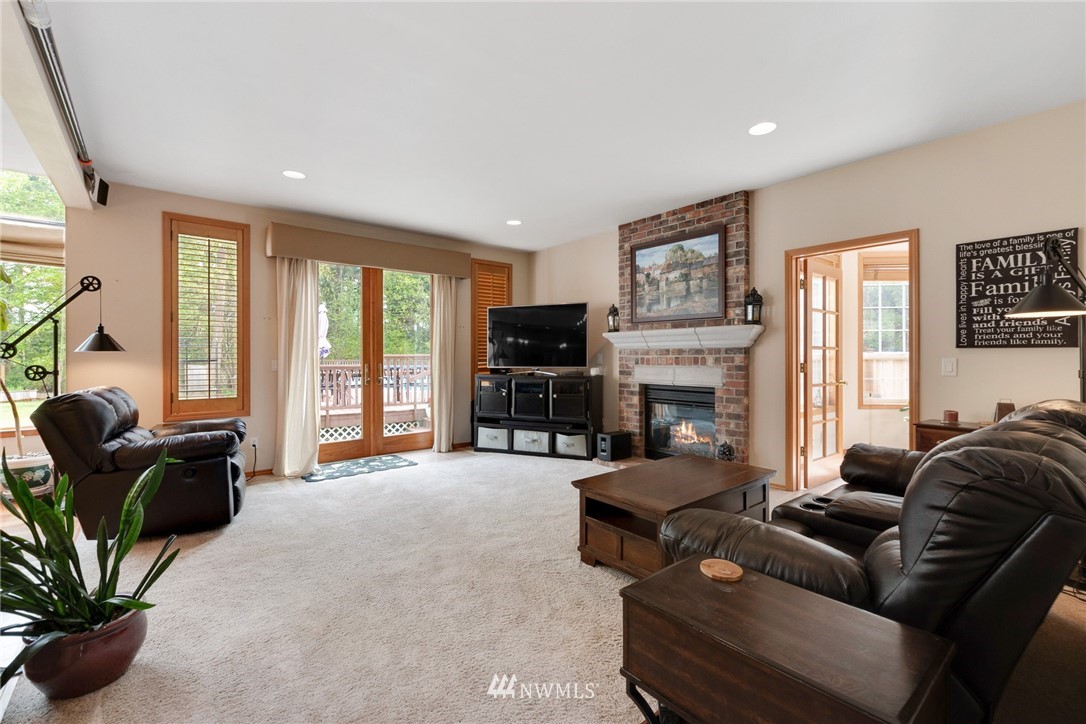 15137 Southeast 145th Place Renton, WA 98059 - Photo 12 of 35 Gallery Image 12
