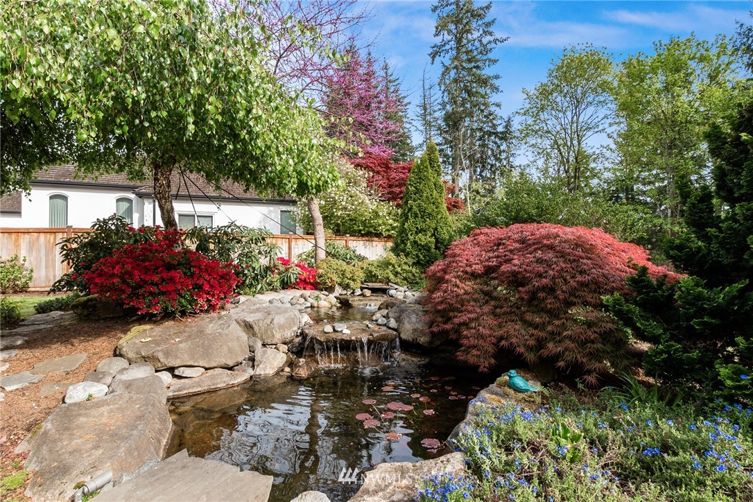 15137 Southeast 145th Place Renton, WA 98059 - Photo 3 of 35 Gallery Image 3
