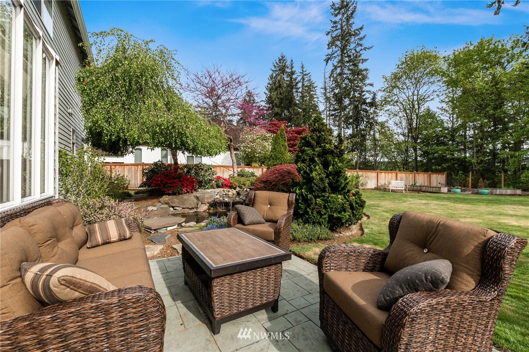 15137 Southeast 145th Place Renton, WA 98059 - Photo 4 of 35 Gallery Image 4