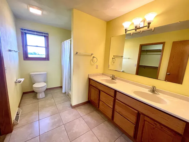 $415,000 | N5585 Shea Lane, Albany, WI 53502