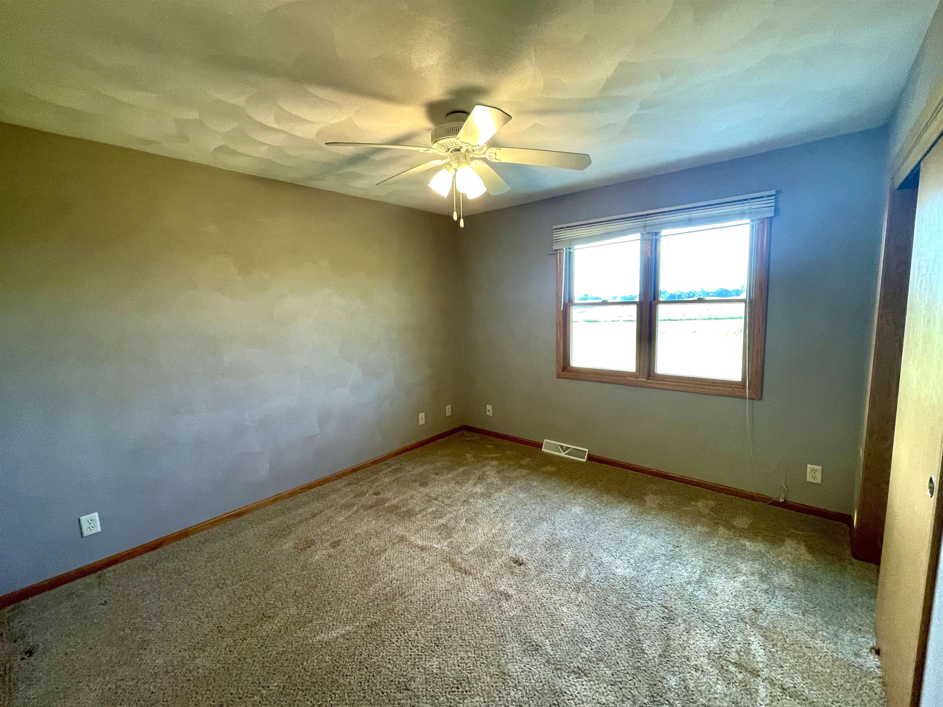 N5585 Shea Lane Albany, WI 53502 - Photo 18 of 39