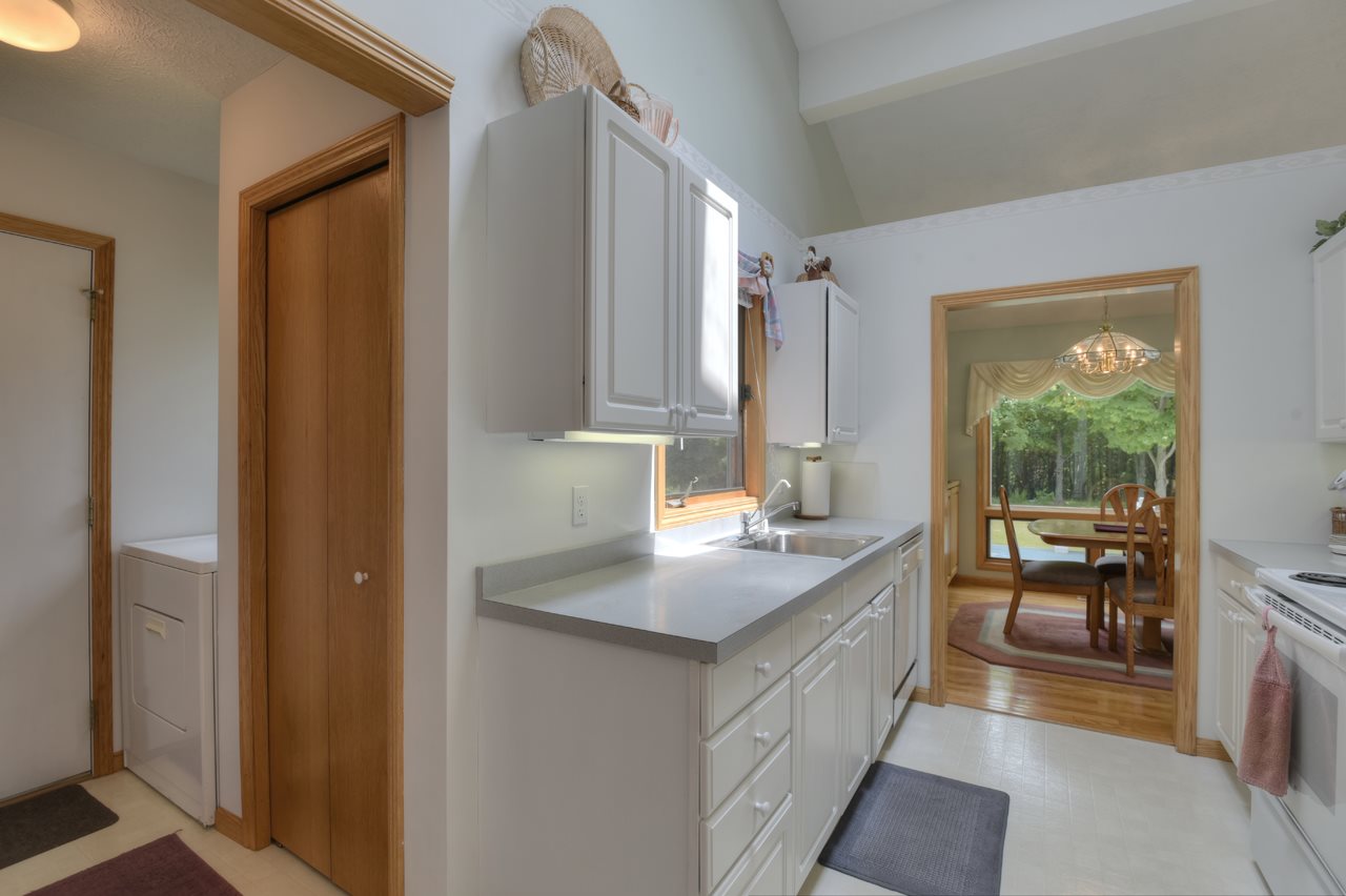 5288 Harris Road Traverse City, MI 49684 - Photo 26 of 55 1864263-25.JPG