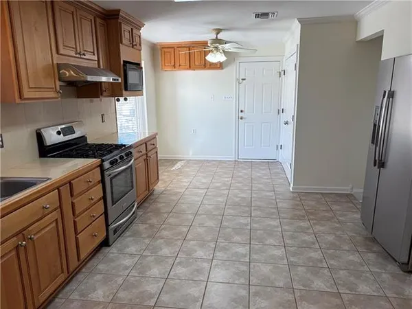 $2,950 | 6034 Chamberlain Drive, New Orleans, LA 70122