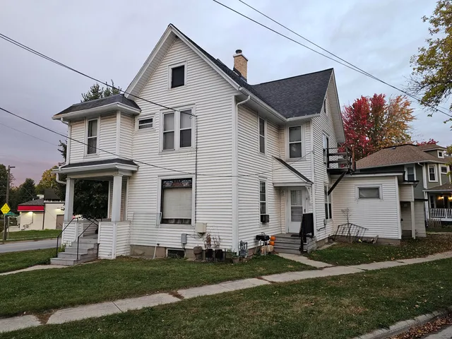 $379,900 | 11 South 4th Street East, Fort Atkinson, WI 53538