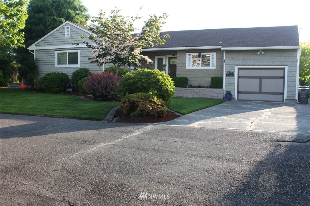 2218 Crystal Springs Road West University Place, WA 98466 - Photo 1 of 25 Gallery Image 1