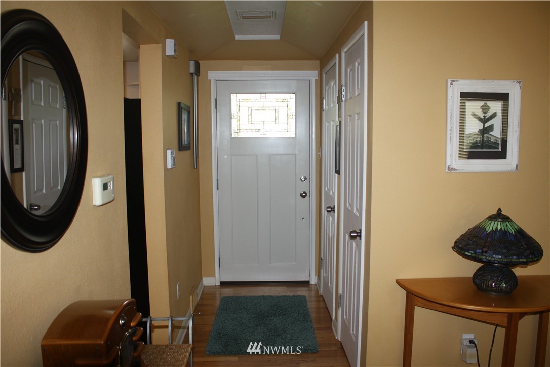 2218 Crystal Springs Road West University Place, WA 98466 - Photo 2 of 25 Gallery Image 2