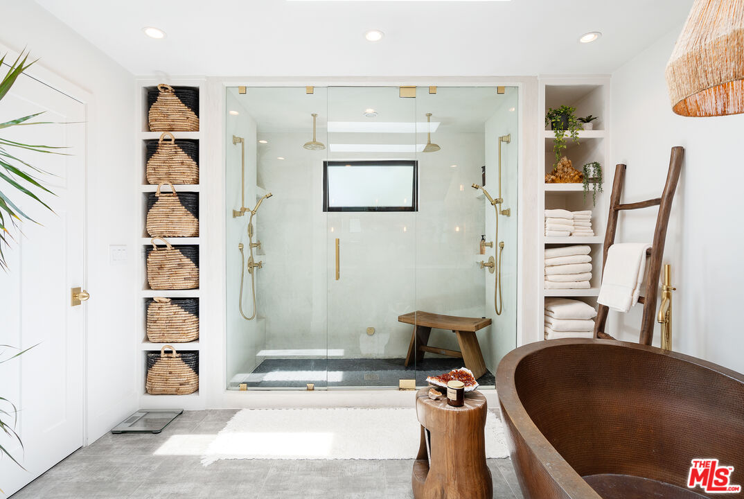 29500 Heathercliff Road, Unit 294 Malibu, CA 90265 - Photo 13 of 23