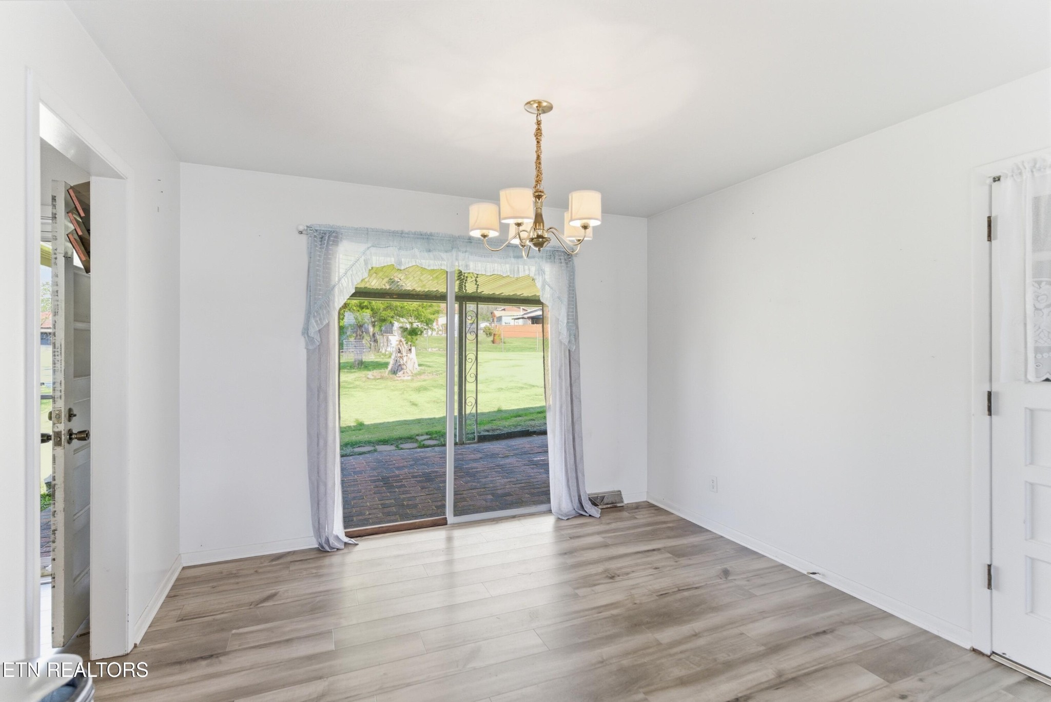 7336 Palmleaf Road Knoxville, TN 37918 - Photo 15 of 39 Gallery Image 15