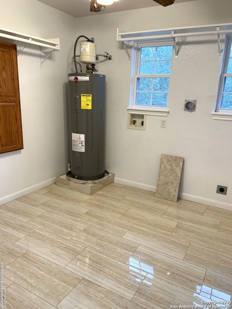 930 County Road 2720 Mico, TX 78056 - Photo 24 of 37