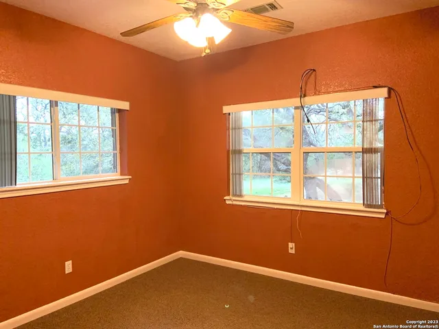 $2,495 | 930 County Road 2720, Mico, TX 78056