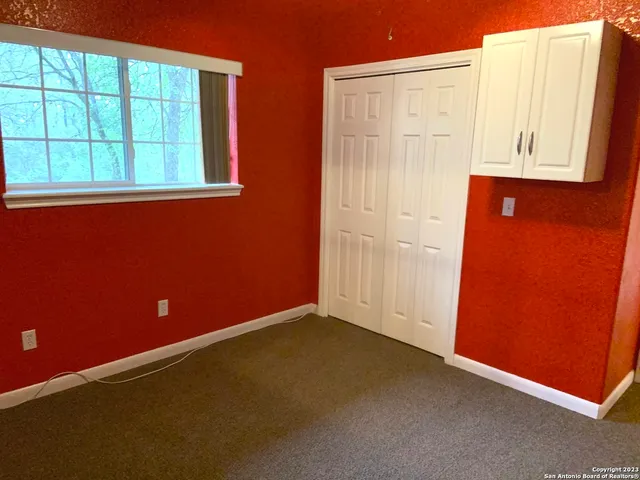 $2,495 | 930 County Road 2720, Mico, TX 78056