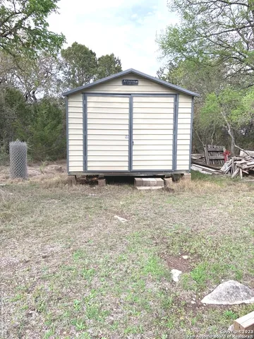 $2,495 | 930 County Road 2720, Mico, TX 78056