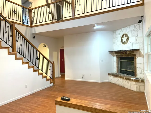 $2,495 | 930 County Road 2720, Mico, TX 78056