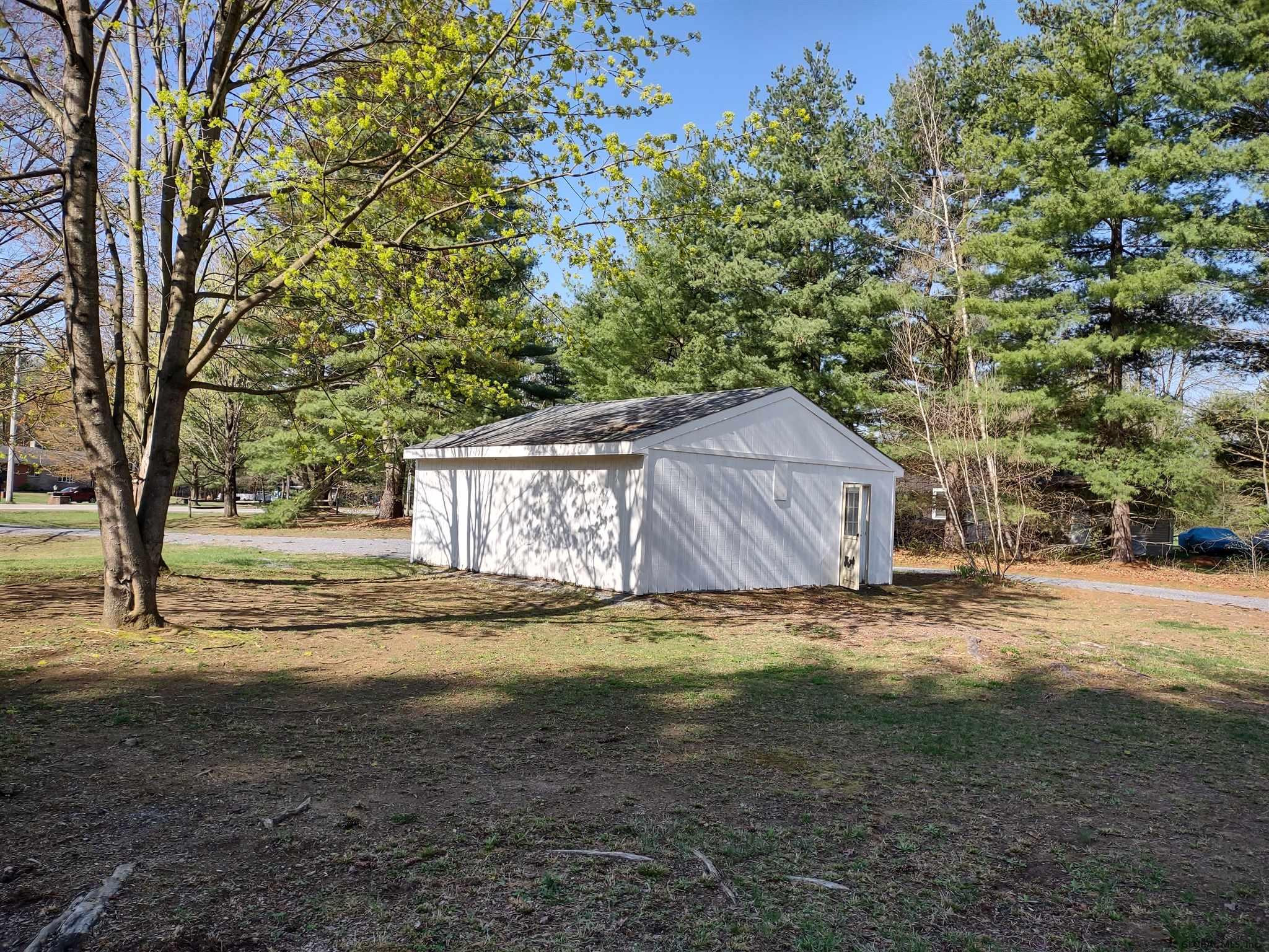 260 Wilbur Road Schuylerville, NY 12871 - Photo 5 of 26 Photo 5
