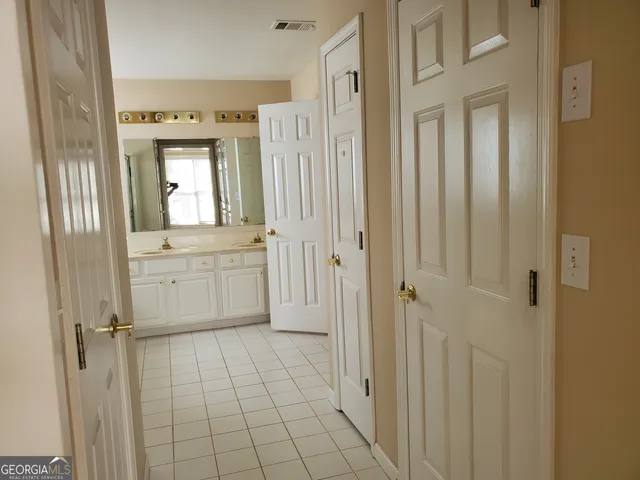 $2,400 | 1249 Thorncliff Court, Lawrenceville, GA 30044