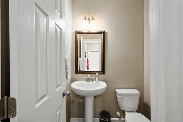 $430,000 | 313 Everest Circle, Houston, PA 15342