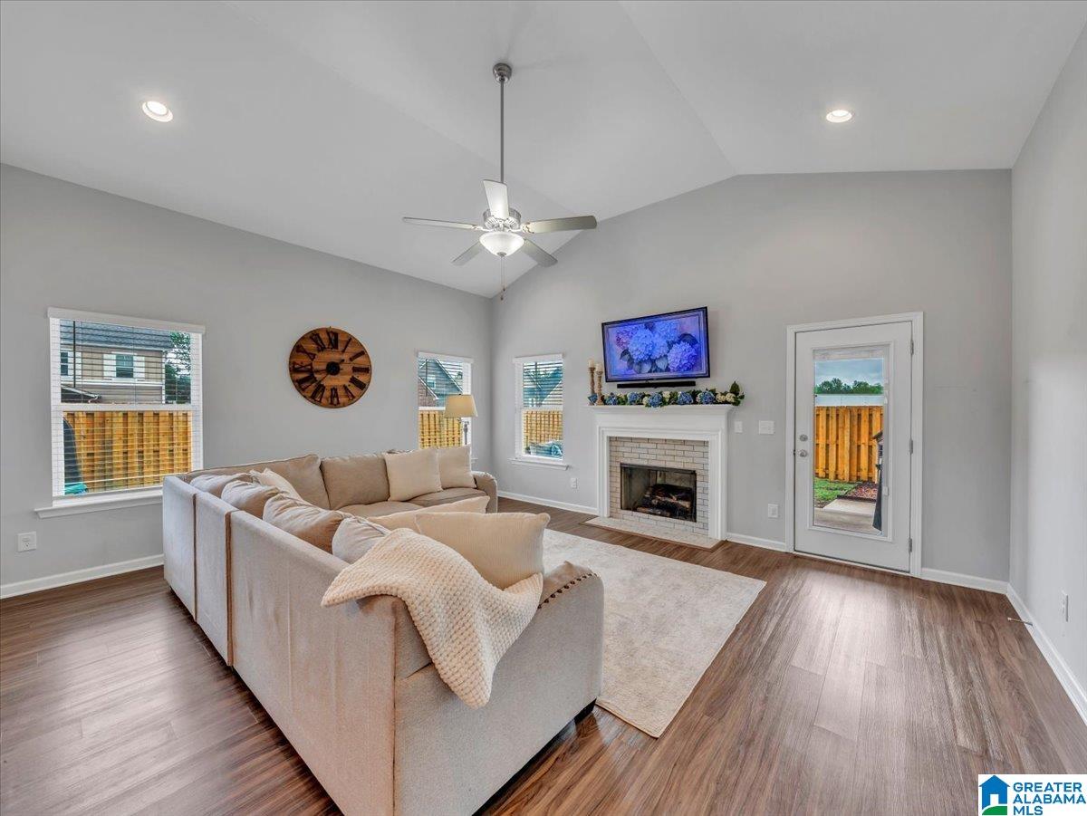 305 Shelby Farms Lane Alabaster, AL 35007 - Photo 11 of 42