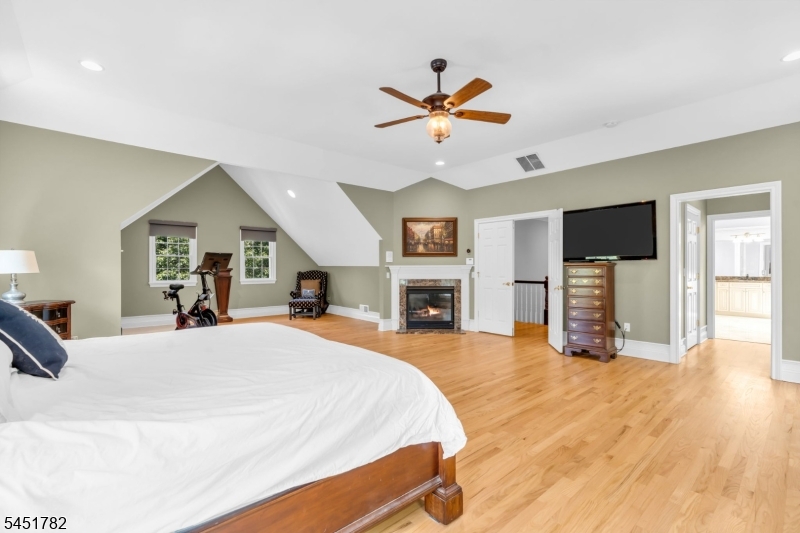 49 Parker Road Chester, NJ 07930 - Photo 28 of 46 Gallery Image 28