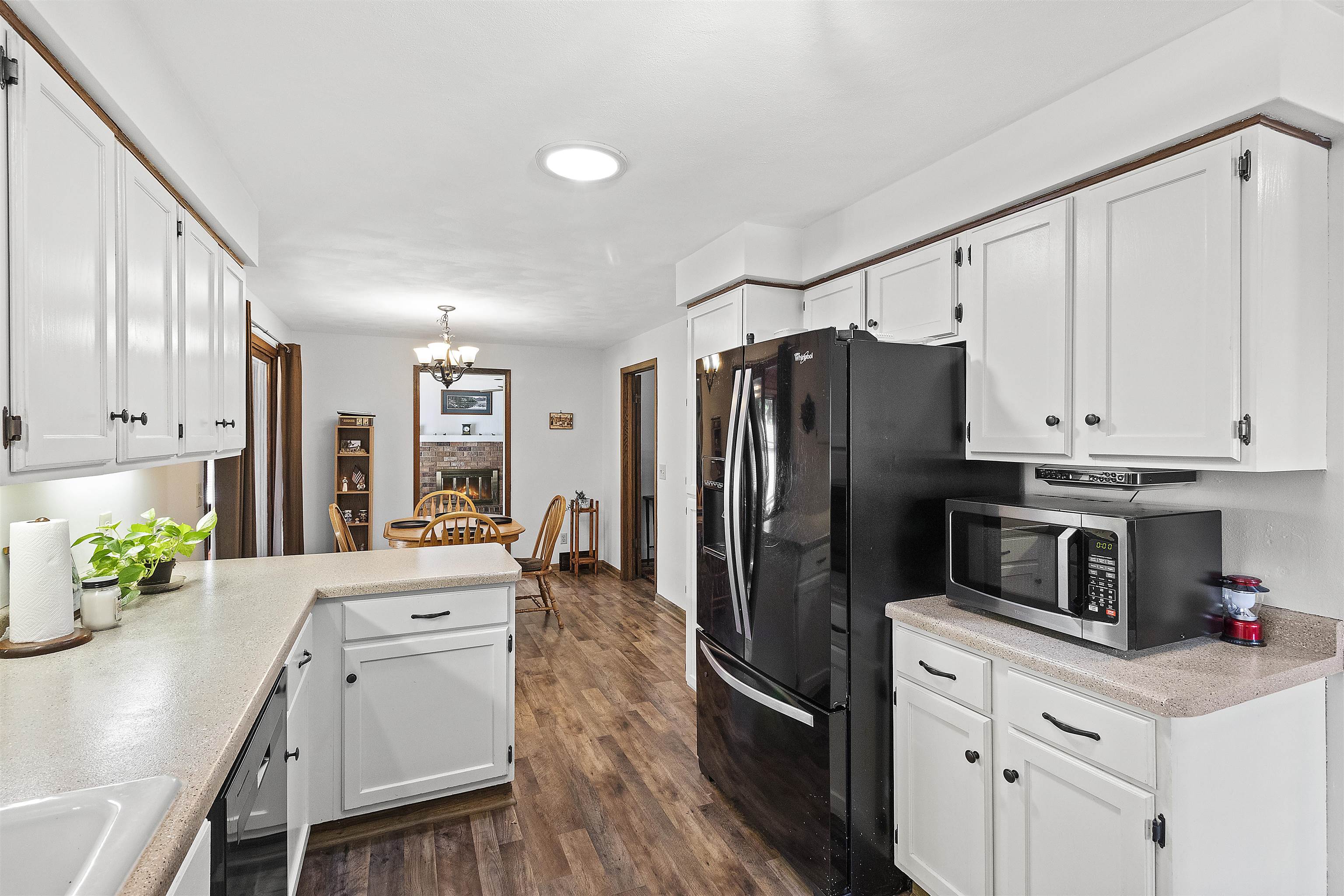 933 East Capitol Drive Appleton, WI 54911 - Photo 19 of 46