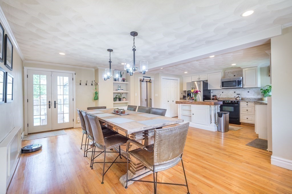 2 Gerald Road Stoneham, MA 02180 - Photo 8 of 38