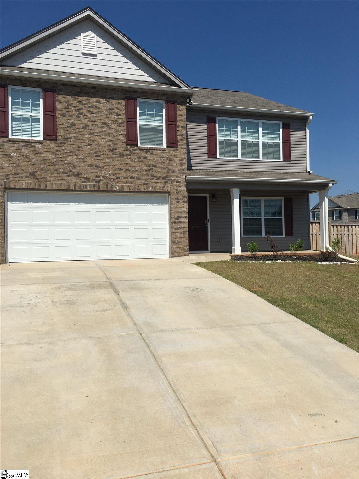 233 Hillendale Way Pelzer, SC 29669 - Photo 2 of 34