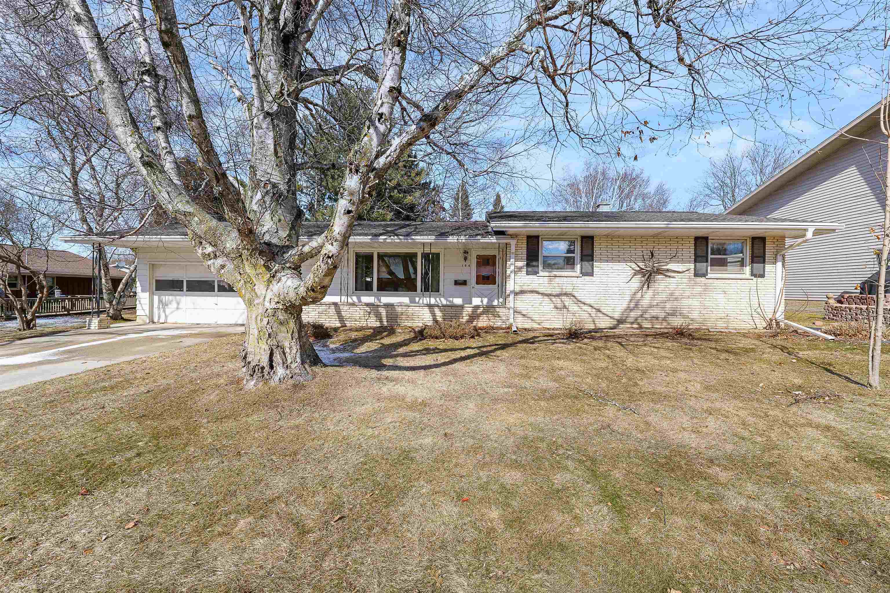 104 Cherokee Road Beaver Dam, WI 53916 - Photo 1 of 31