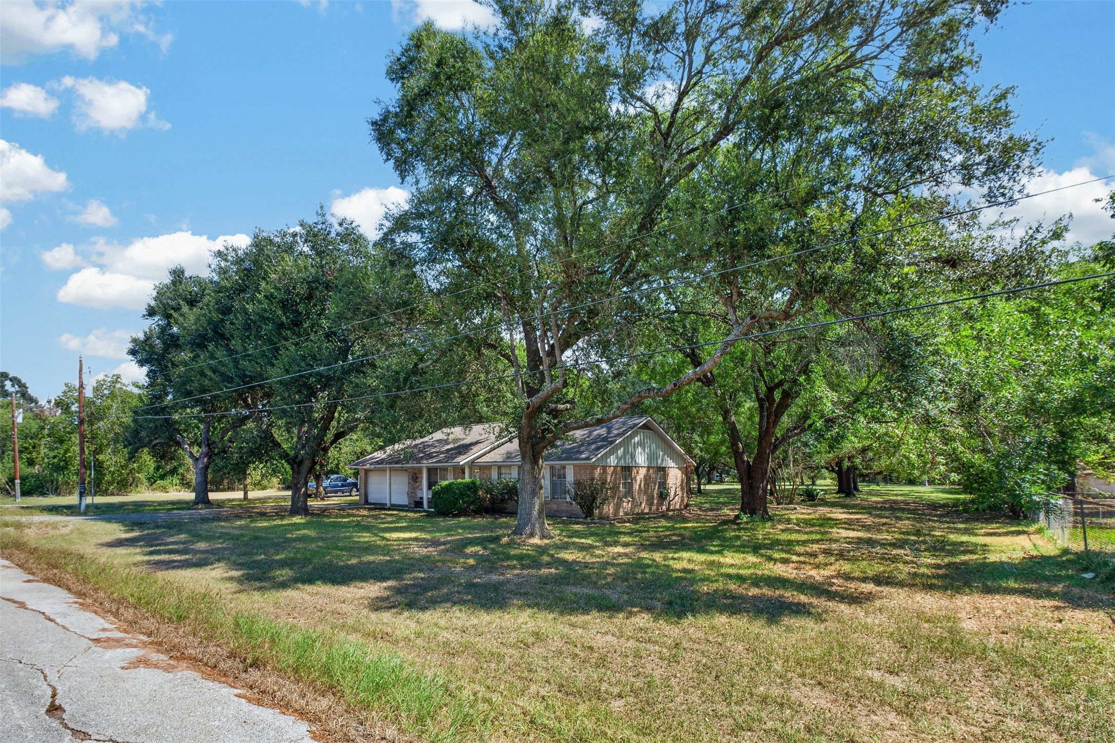 2713 Mazen Road Rosenberg, TX 77471 - Photo 3 of 38 Gallery Image 3