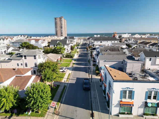 a picture of city view