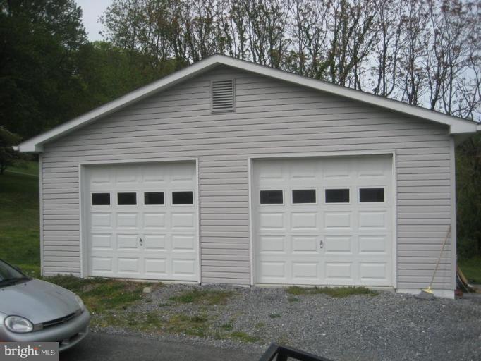 3045 Basford Road Frederick, MD 21703 - Photo 3 of 8 Garage 1