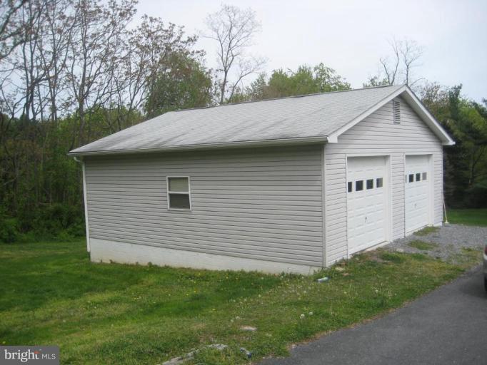 3045 Basford Road Frederick, MD 21703 - Photo 4 of 8 Garage 2