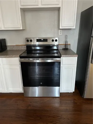 $1,100 | 358 South Commercial Street, Unit 2, Aransas Pass, TX 78336