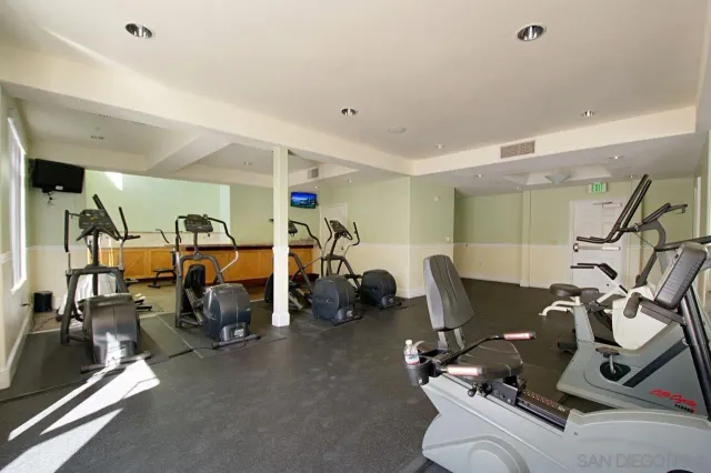 $838,000 | 4165 Executive Drive, Unit F107, La Jolla, CA 92037