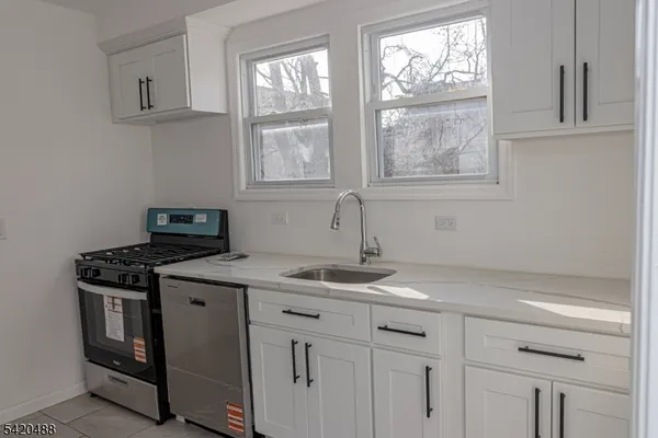 $3,600 | 400 Florence Avenue, Unit 1, Hillside, NJ 07205