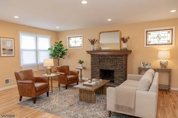 $3,600 | 400 Florence Avenue, Unit 1, Hillside, NJ 07205