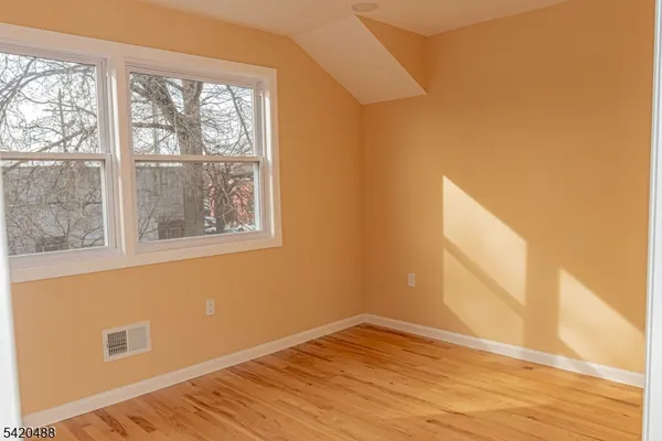 $3,600 | 400 Florence Avenue, Unit 1, Hillside, NJ 07205