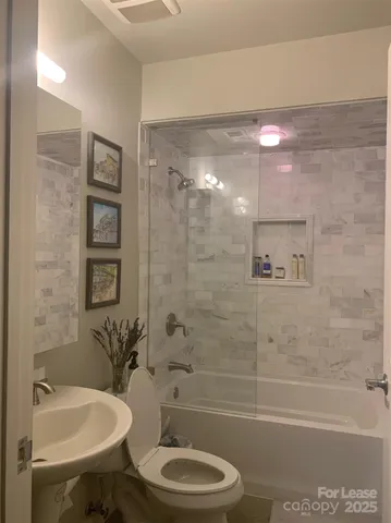 $2,000 | 3612 Artist's Way, Charlotte, NC 28205